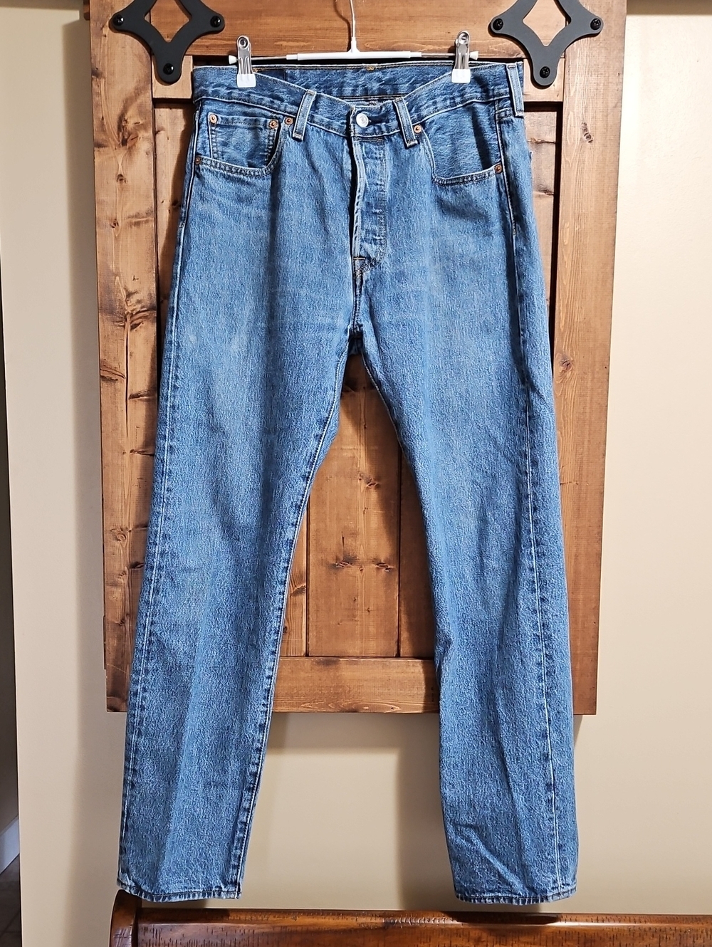 Levi's 501 Original Fit Men's Jeans in  "Medium Stonewash" W32 L31
